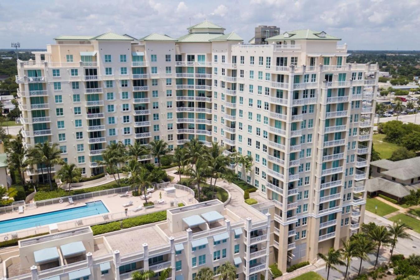 1Br Rooftop Pool-10 Min Walk To Beach Бойнтон-Бич Экстерьер фото