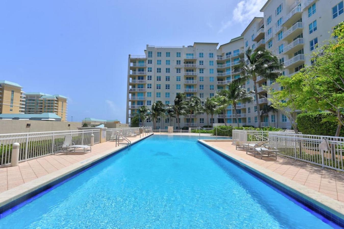 1Br Rooftop Pool-10 Min Walk To Beach Бойнтон-Бич Экстерьер фото
